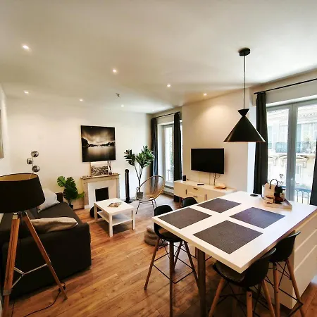 Apartman Spacieux Et - Vieux 5 Mn' A Pied Nizza